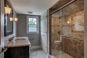 14 Wychview Drive, Westfield- Attic Bathroom