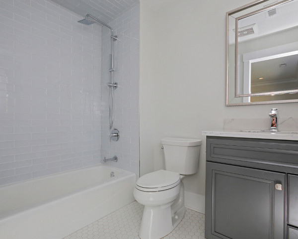 1st Floor Bedroom Bath