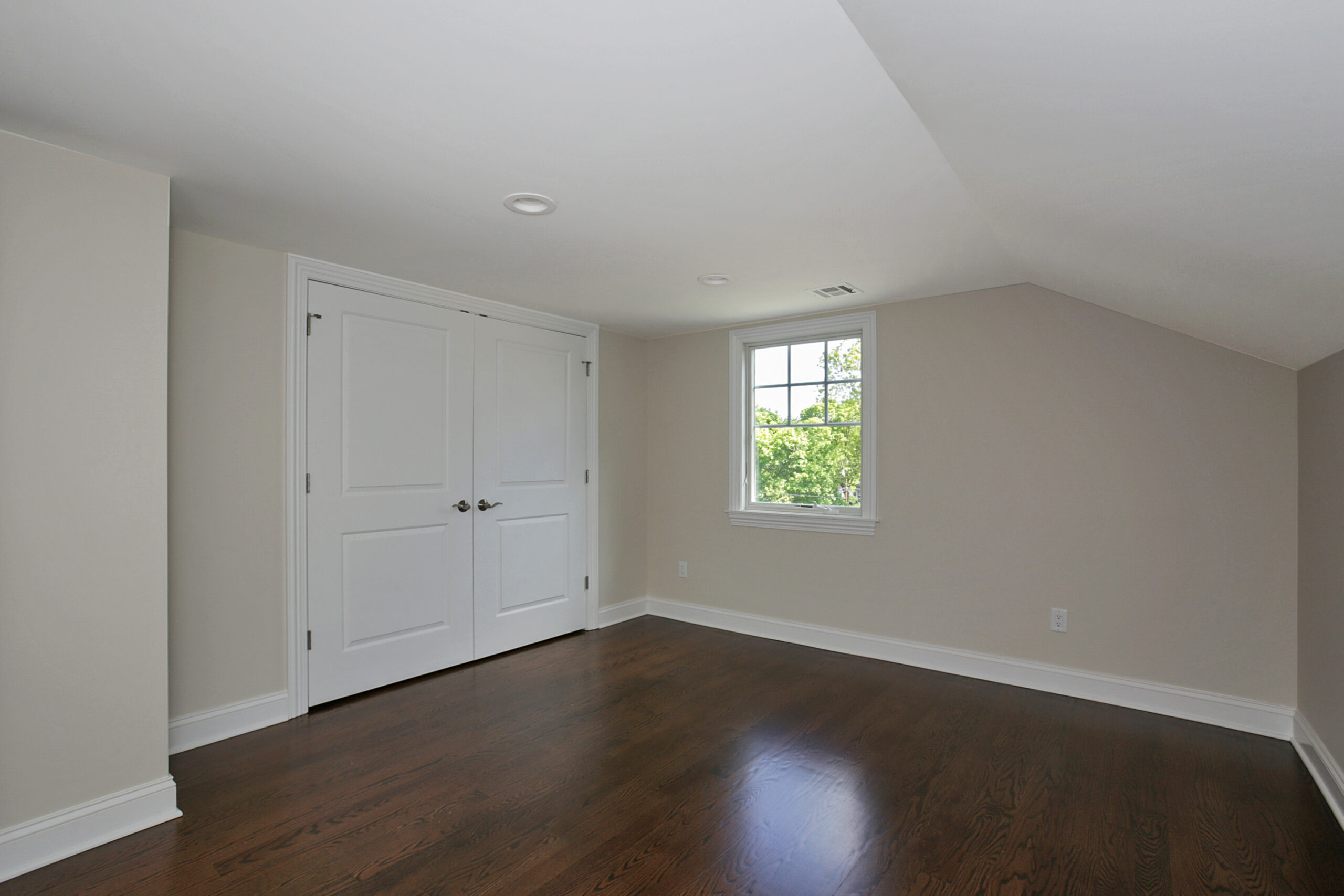 20 Barchester Attic Bedroom