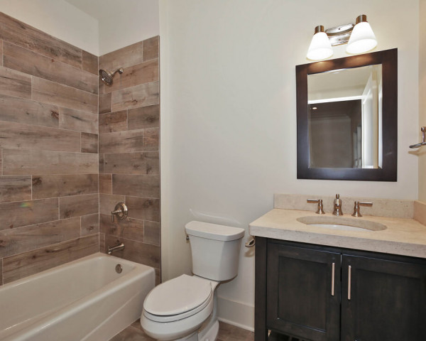 1st Floor Bathroom