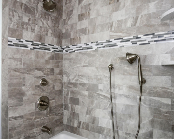 2nd Floor bathroom II