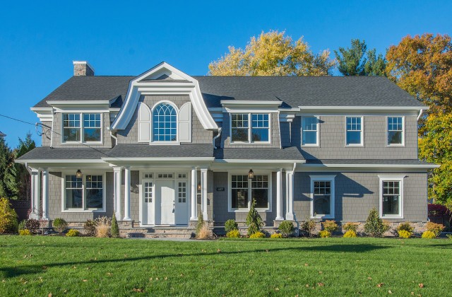 407 Quantuck Lane, Westfield