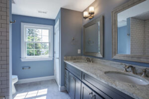 610 Cumberland Street, Westfield- 2nd Floor Hall Bathroom