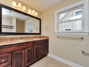 611 Norwood Drive, Westfield- 2nd Floor Hall Bathroom