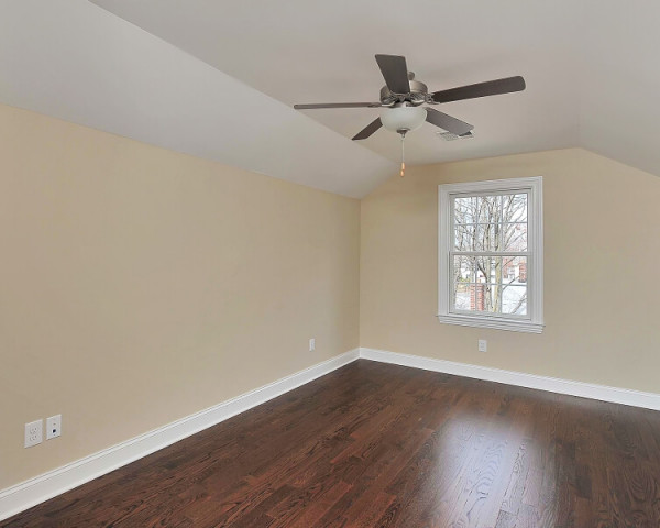 Bedroom #5 (Attic)	