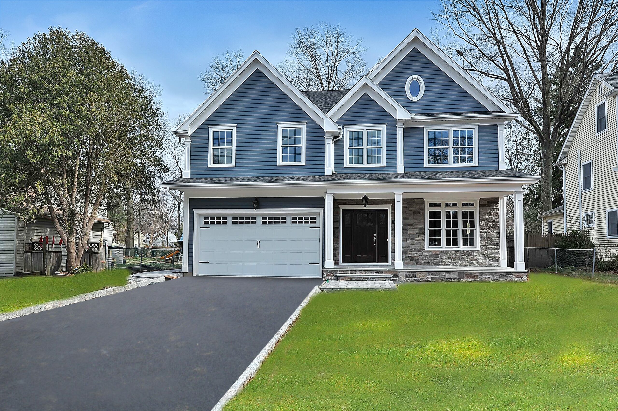 611 Norwood Front