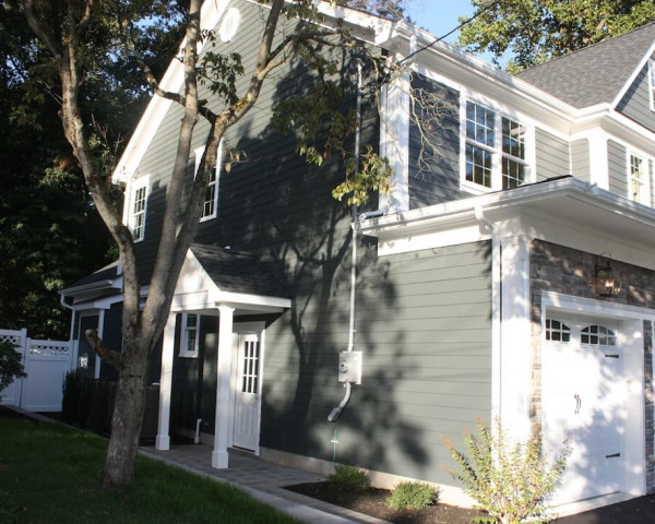 Front/Left Side Elevation
