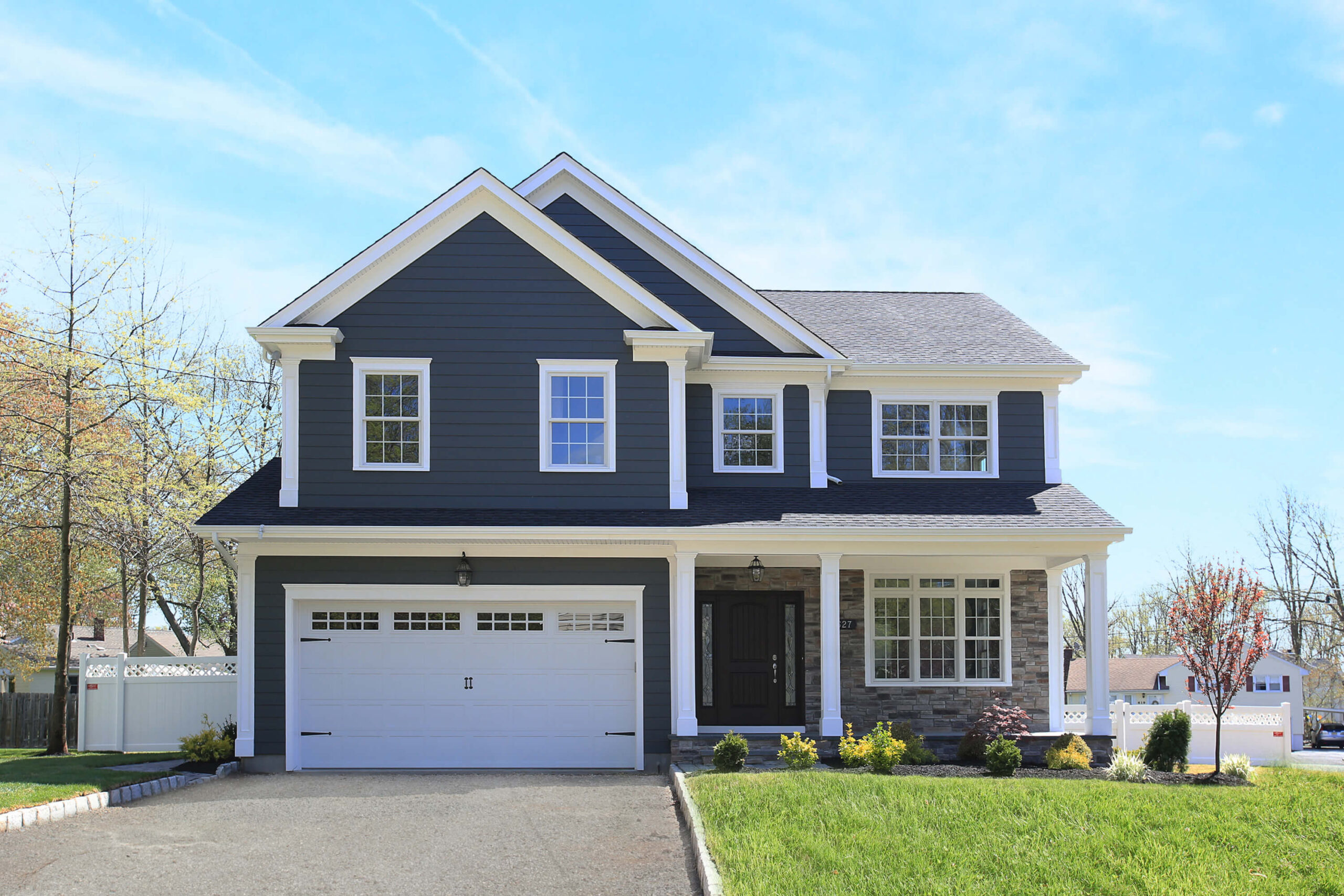 627 Leigh Front Side Elevation