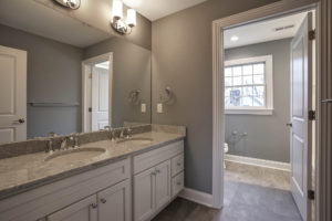 670 Carleton Road, Westfield- 2nd Floor Hall Bathroom