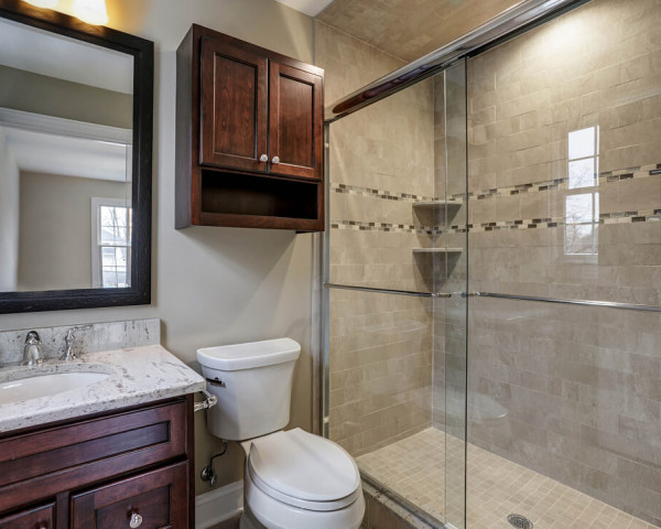 2nd Floor Ensuite Bathroom