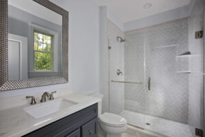 843 Nancy Way - 1st Floor Bedroom Bathroom
