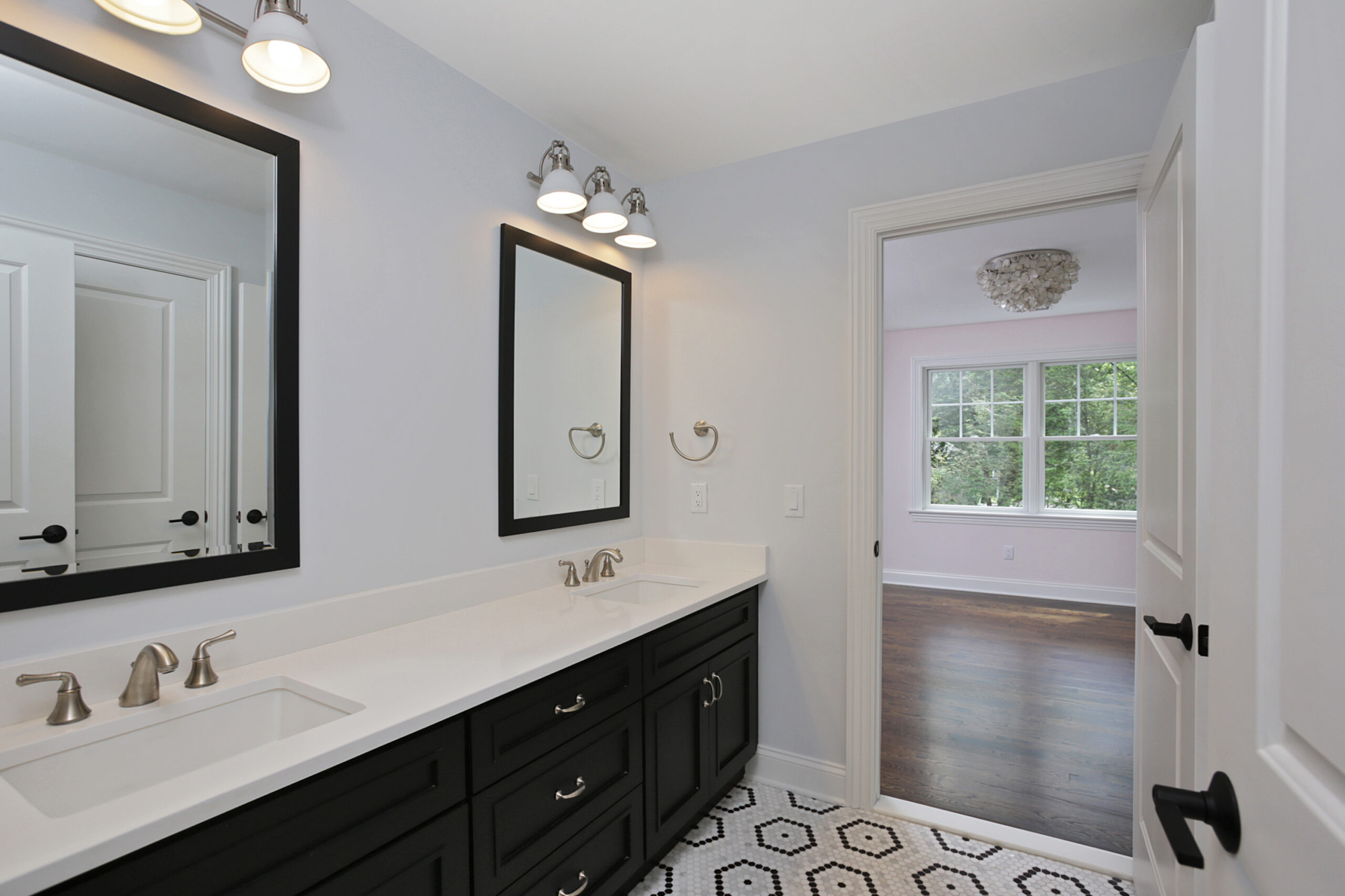 843 Nancy Way – J&J Bathroom