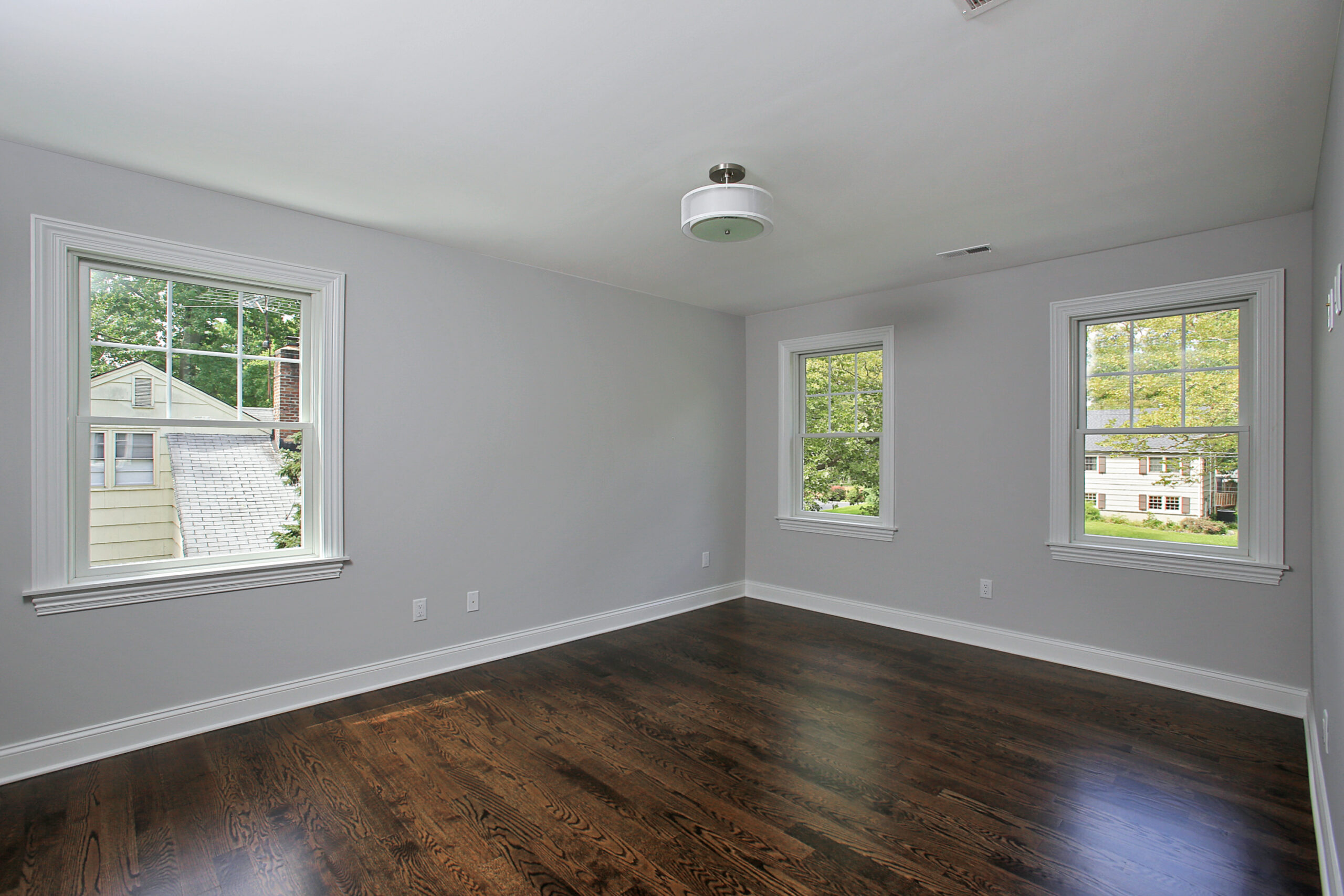 843 Nancy Way – J&J Bedroom #2