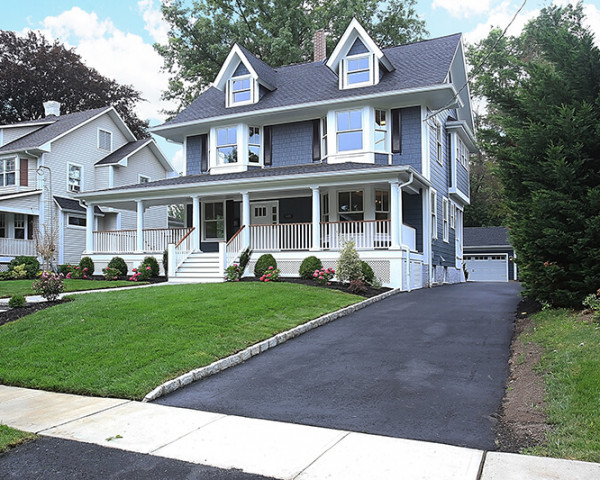 Right Side Elevation