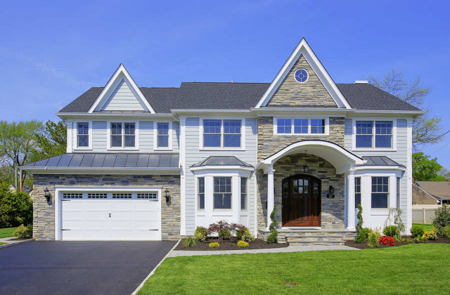32 Mohawk Trail, Westfield