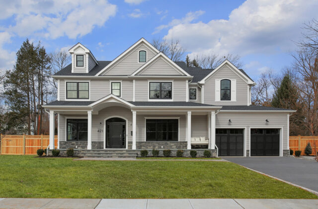 421 Quantuck Lane, Westfield