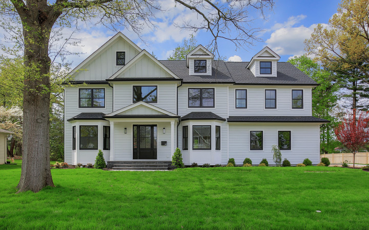 211 Golf Edge, Westfield
