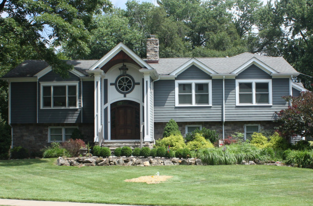 425 Quantuck Lane, Westfield