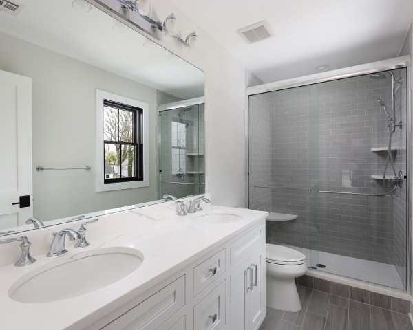 Hall Bathroom