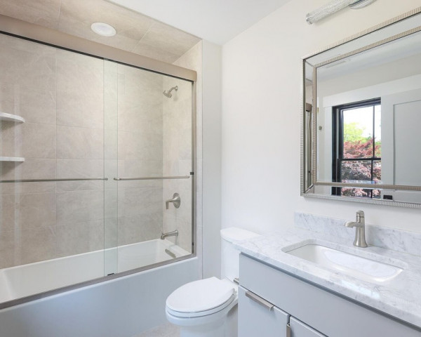 2nd Floor Ensuite Bathroom 1