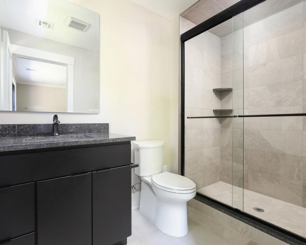 2nd Floor Ensuite Bathroom 3