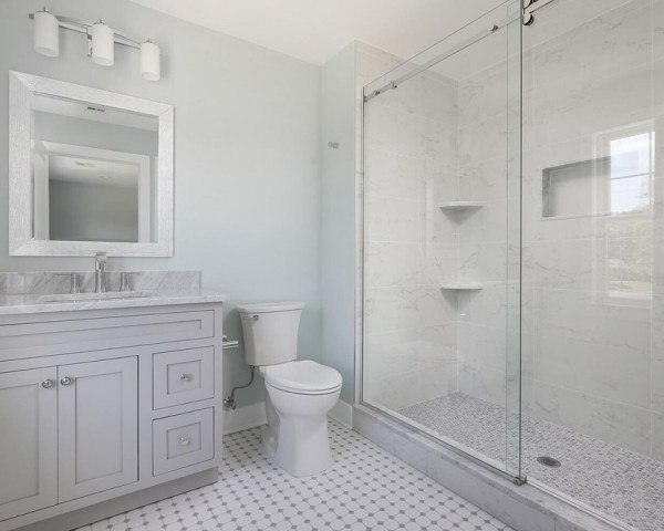 2nd Floor Ensuite Bath
