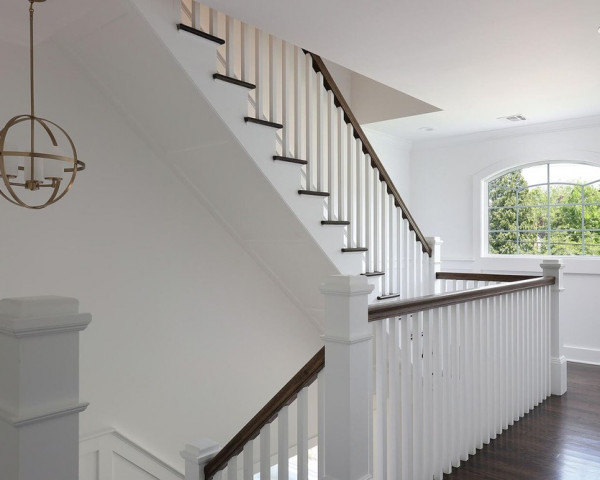 2nd Floor Foyer