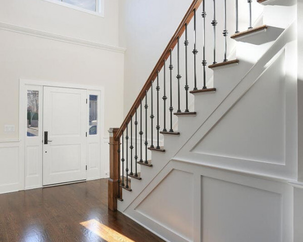1st Floor Foyer 
