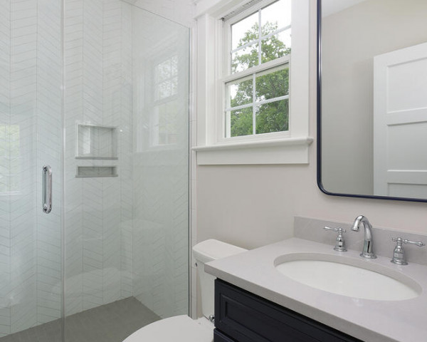 Second Floor Ensuite Bathroom 3
