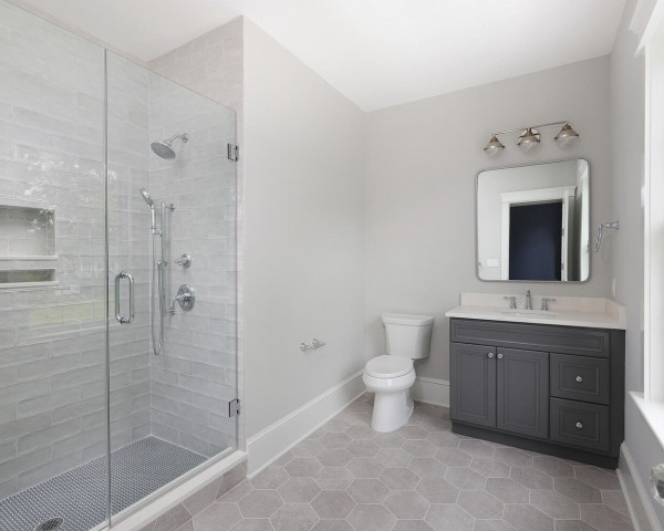 Second Floor Ensuite Bathroom 2