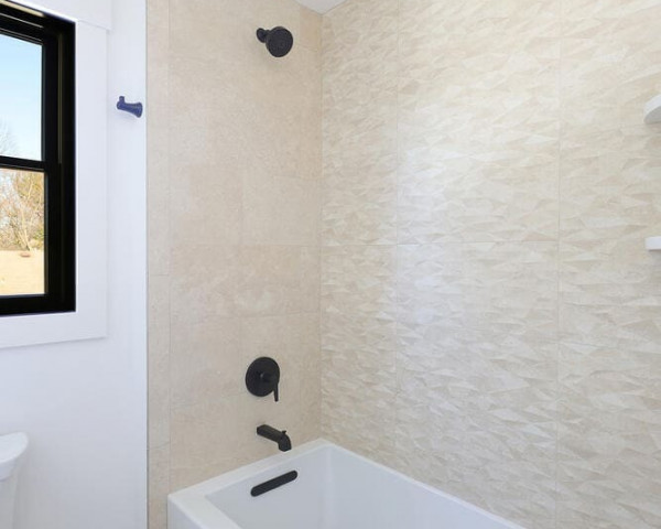 2nd Floor Bathroom 2 II