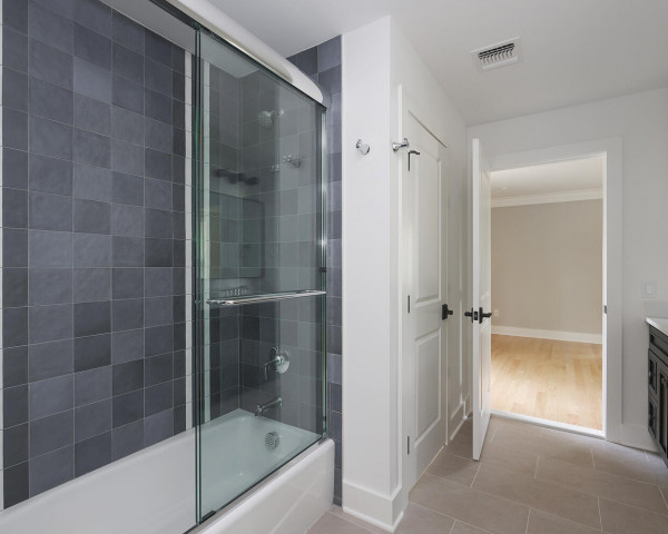 2nd Floor Jack & Jill Bathroom II