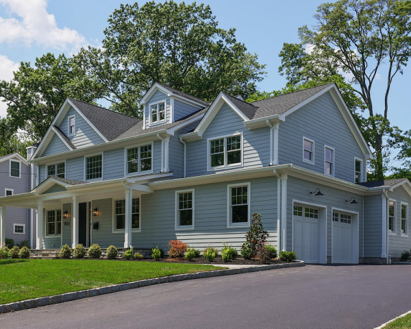  Right Side Elevation