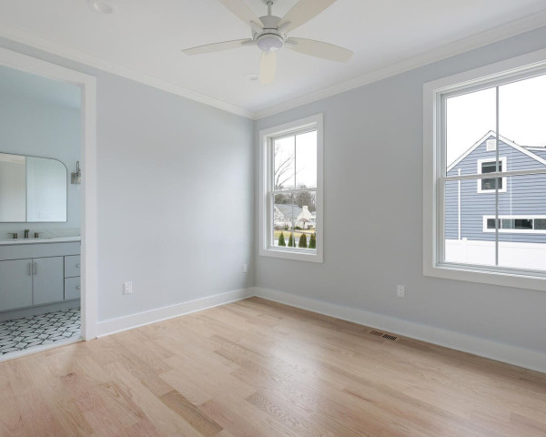 1st Floor Guest Room