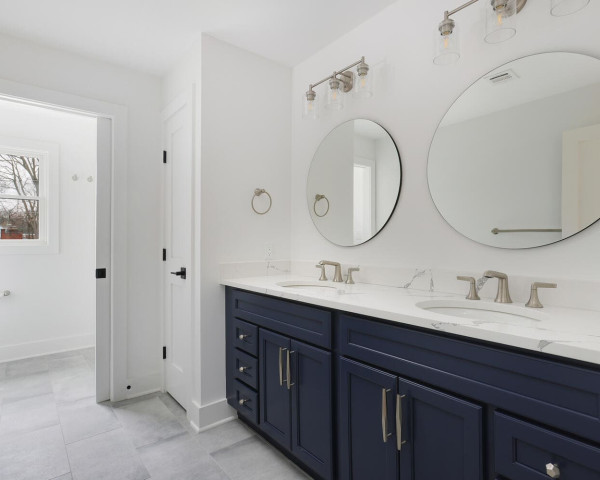 2nd Floor Hall Bathroom 1