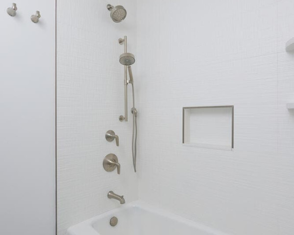2nd Floor Hall Bathroom 2