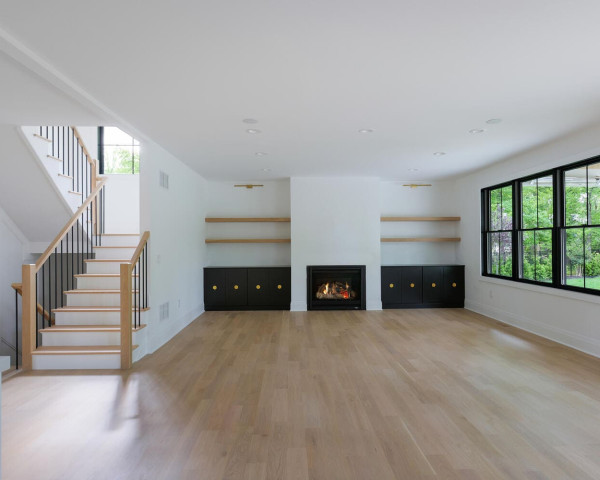  Family Room I