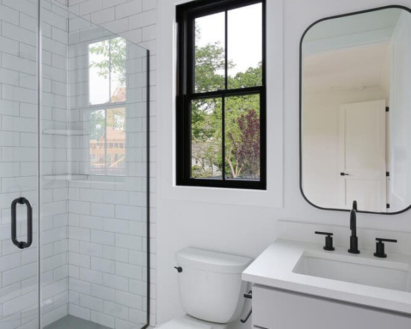 First Floor Guestroom Bathroom
