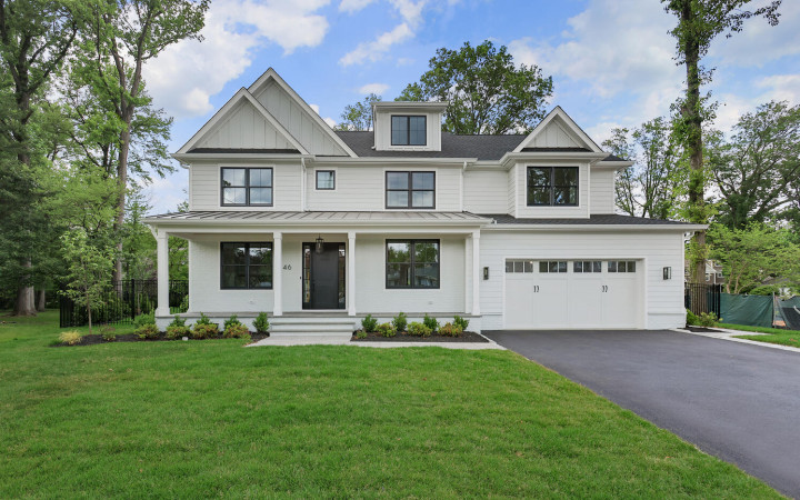 46 Mohawk Trail, Westfield