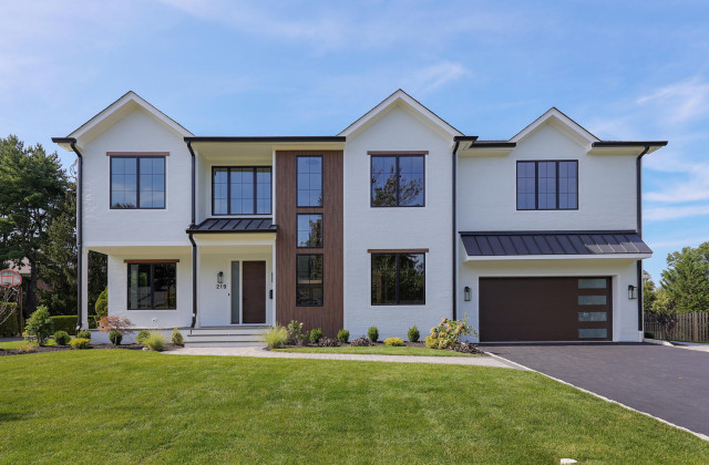 219 Lynn Lane, Westfield