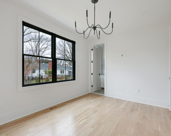 1st Floor Guest Room