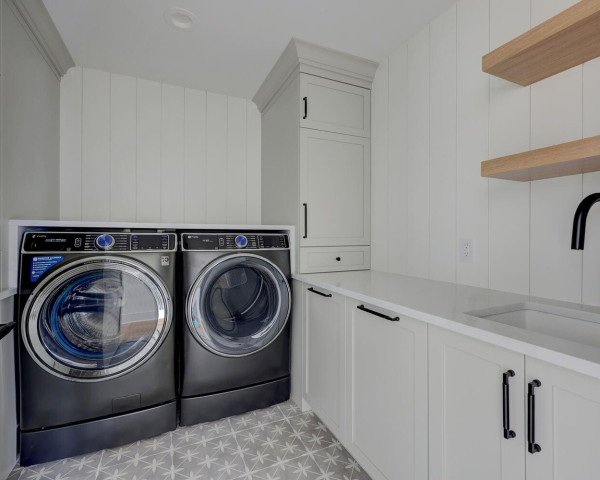 2nd Floor Laundry Room