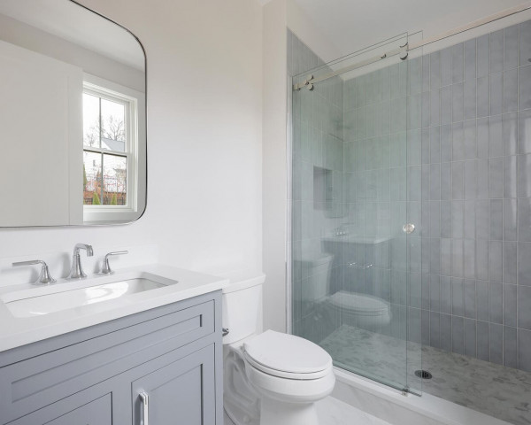 1st Floor Bedroom Bath