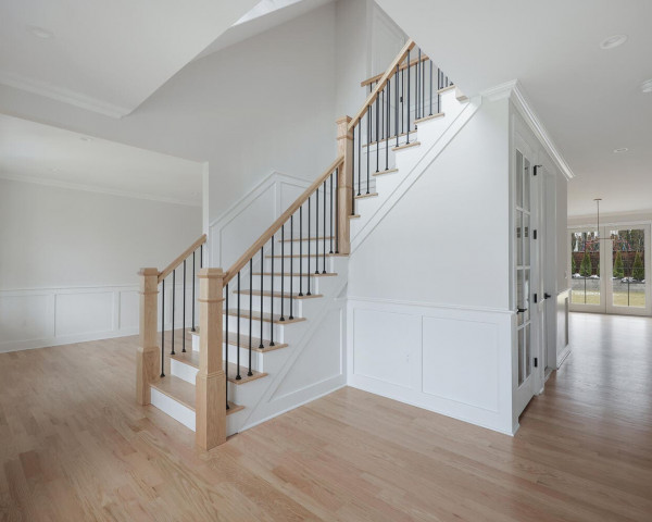 1st Floor Foyer II