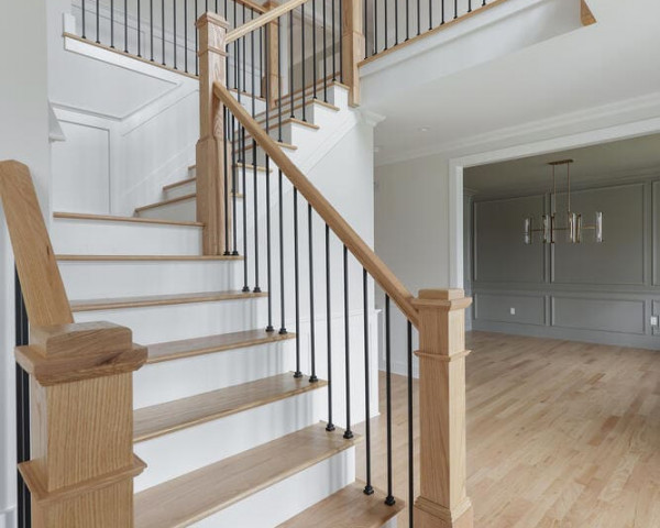 1st Floor Stairway