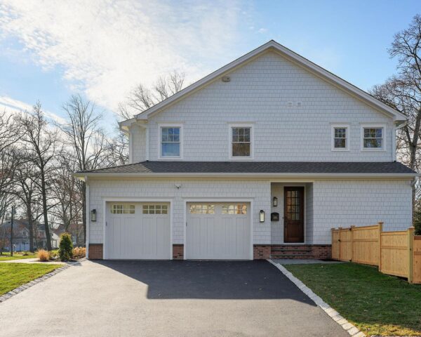 Right Side Elevation