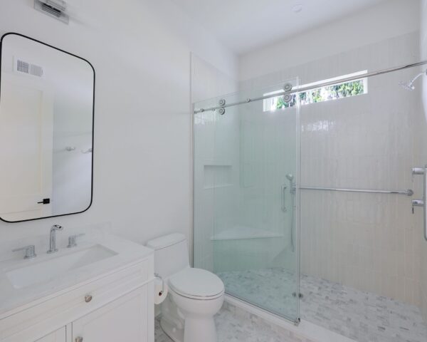 1st Floor Guest Bathroom