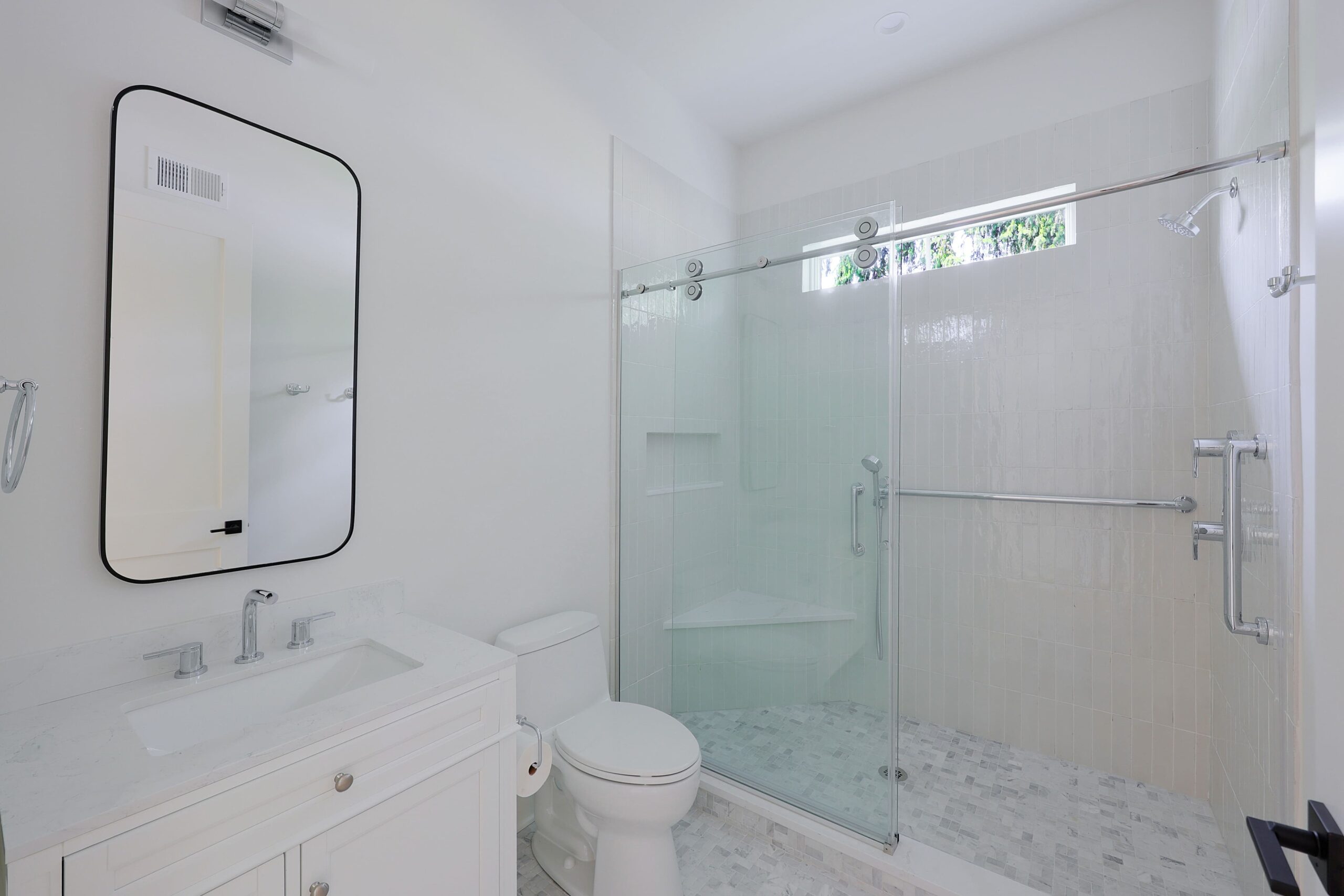 1st Floor Guest Bathroom
