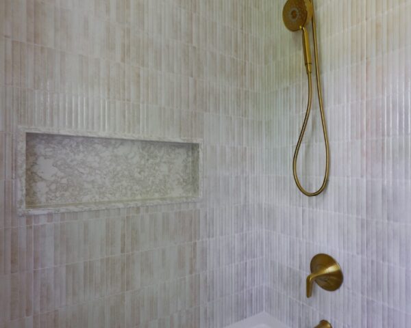 2nd Floor Hall Bathroom II